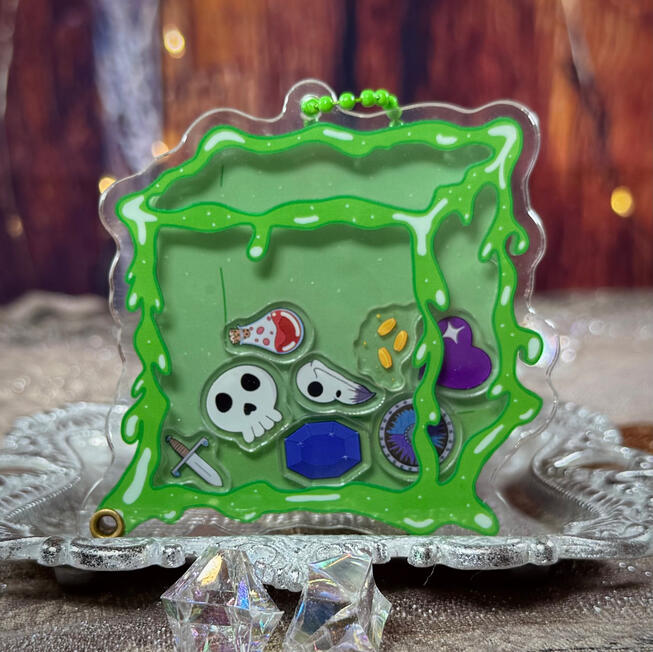 My Pet Wiggle Cube shaker keychain My Pet Wiggle Cube shaker keychain